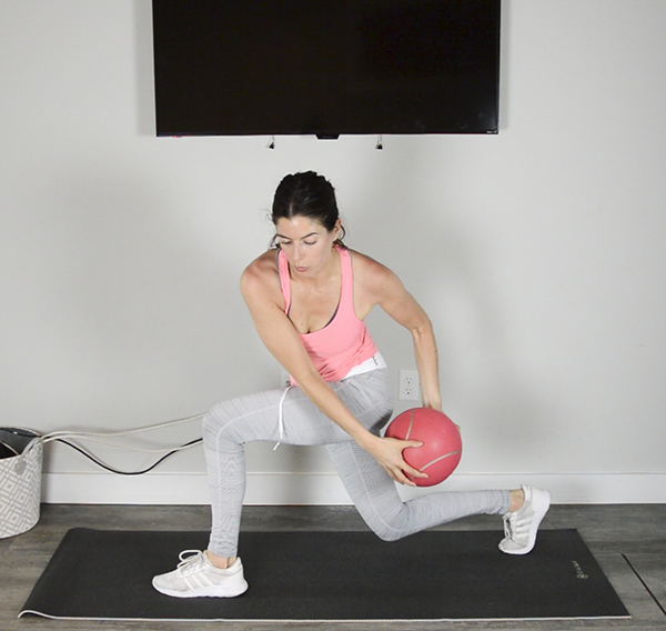 You'll need a resistance band and medicine ball for this 30-minute low body workout focusing on the glutes. Video included so you can follow along at home or the gym! | Pumps & Iron