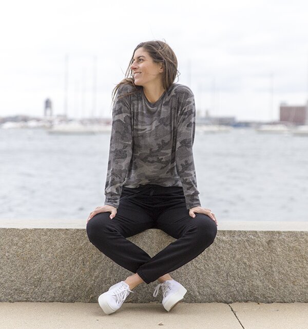 Stitch Fix Unboxing - See what clothes I got in my first Fix of 2019! #style #fashion #stitchfix #unboxing https://pumpsandiron.com