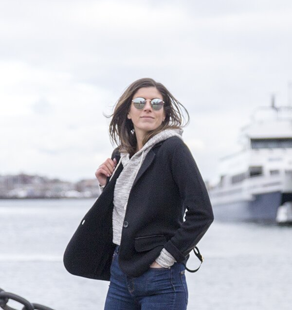 Stitch Fix Unboxing - See what clothes I got in my first Fix of 2019! #style #fashion #stitchfix #unboxing https://pumpsandiron.com
